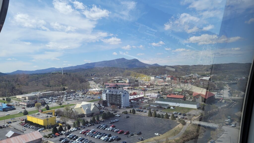 Day trips to Pigeon Forge from Knoxville, TN